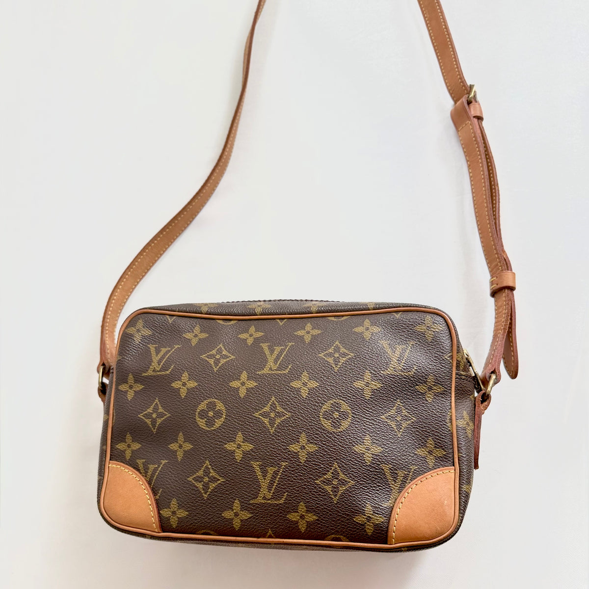Louis Vuitton Trocadero 23 Monogram