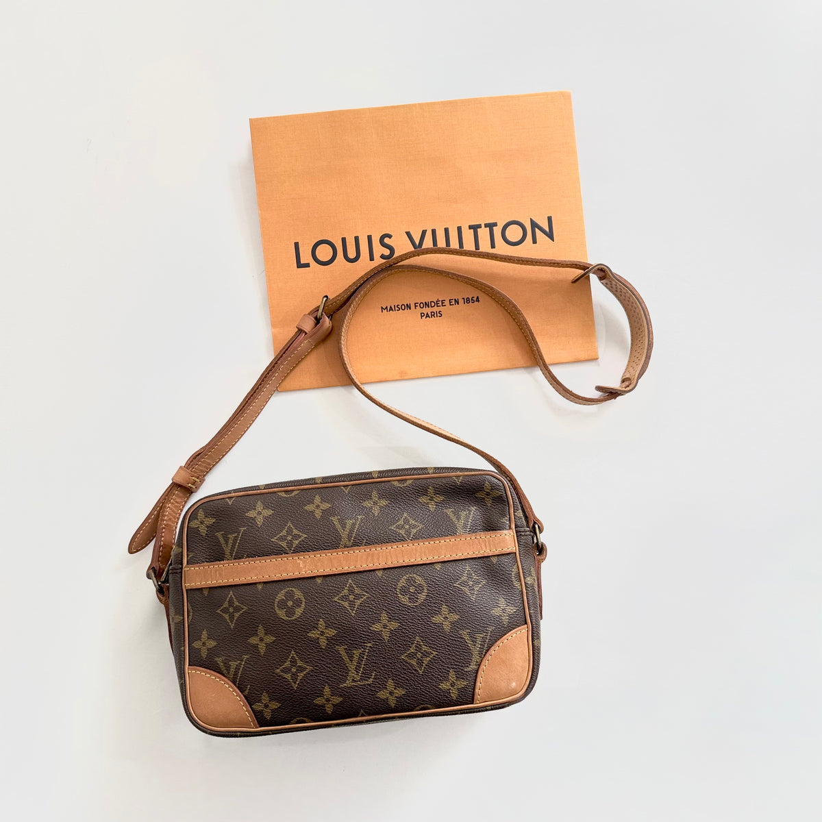 Louis Vuitton Trocadero 23 Monogram
