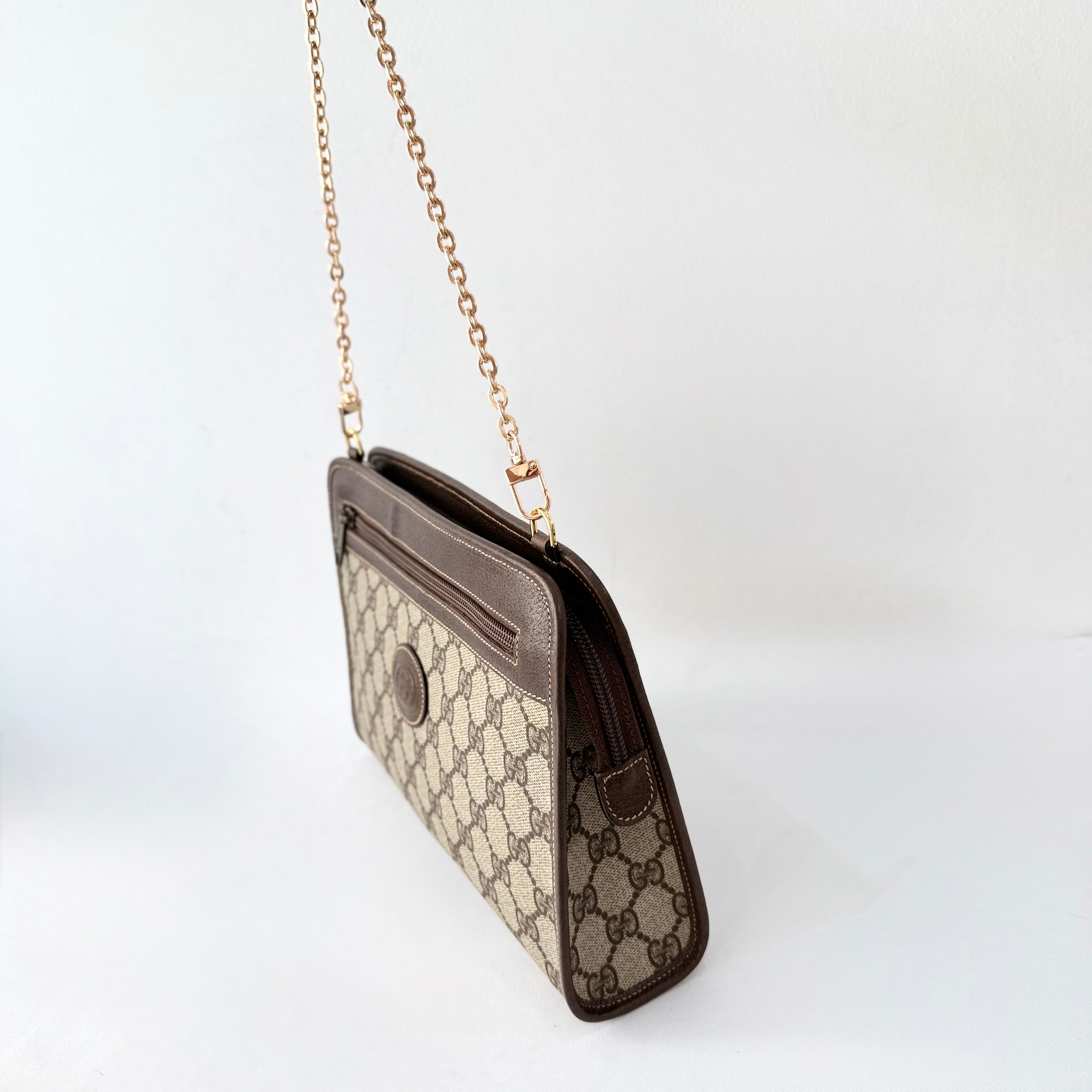 GUCCI GG Supreme Pochette Bag