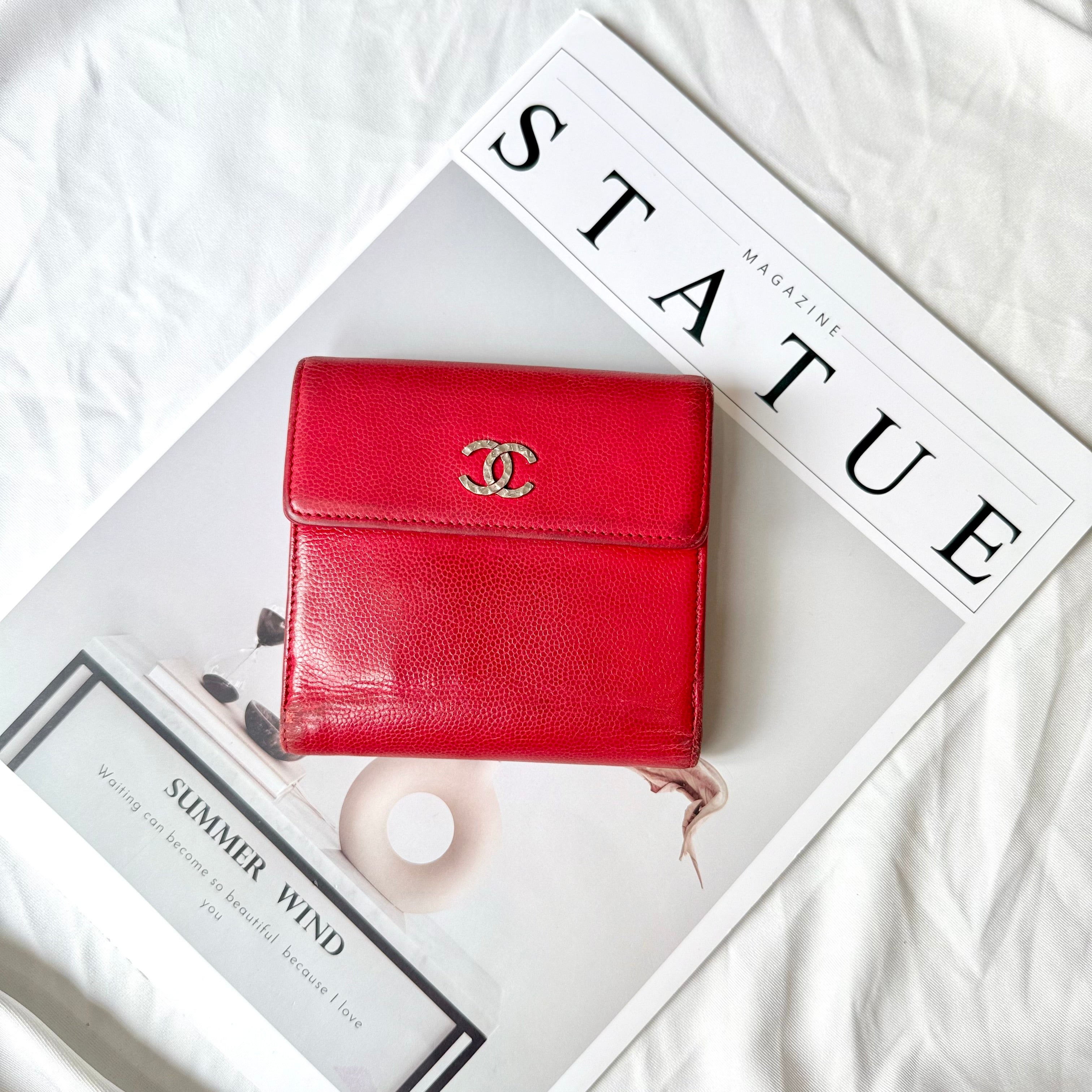 Chanel Pink Wallet CC logo