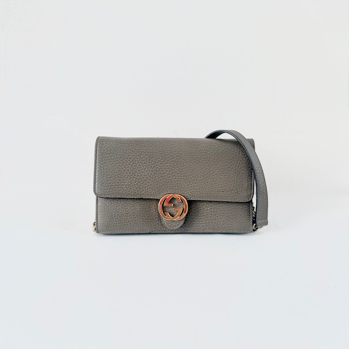 Gucci Interlocking G Wallet on Chain