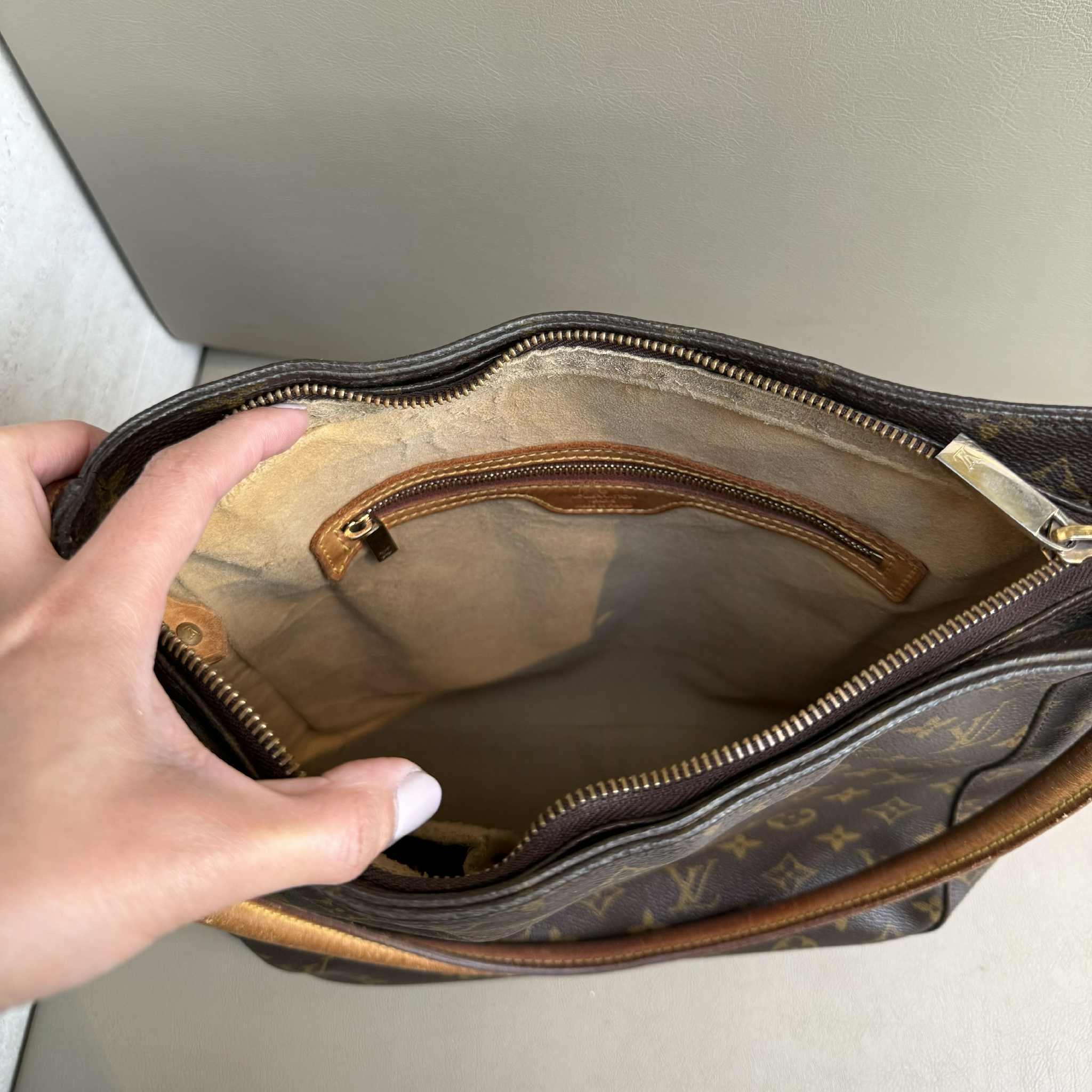 Louis Vuitton Looping MM Monogram