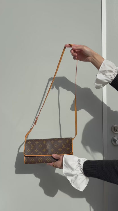 Louis Vuitton Monogram Pochette Crossbody Bag